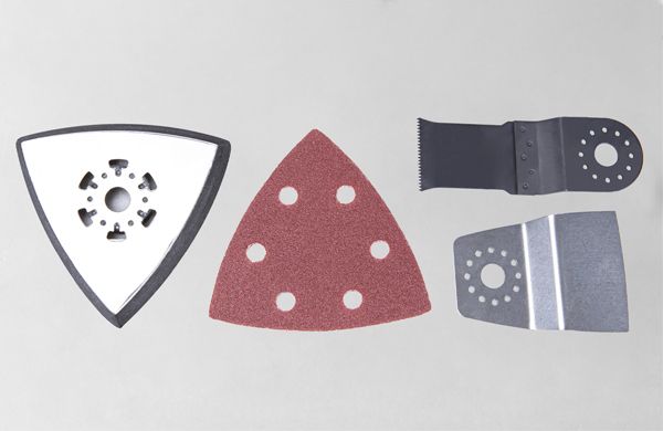 Kit accessori con platorello, carta abrasive, seghetto e raschietto