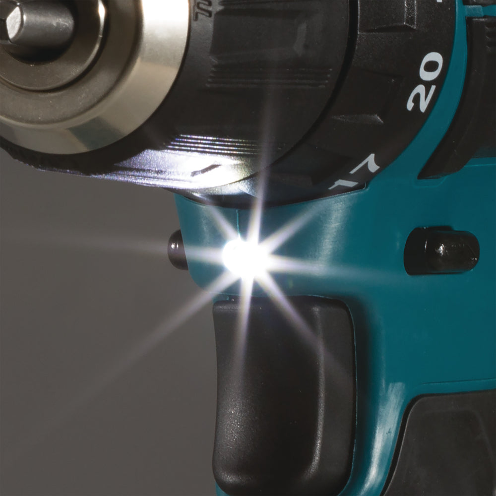 dettaglio del led accesso del trapano avvitatore